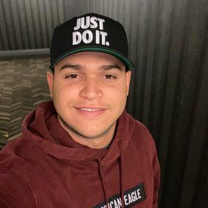 Meet your Posher, Juan jose